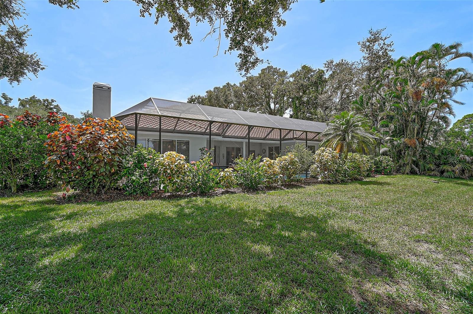 CALUSA LAKES - Residential