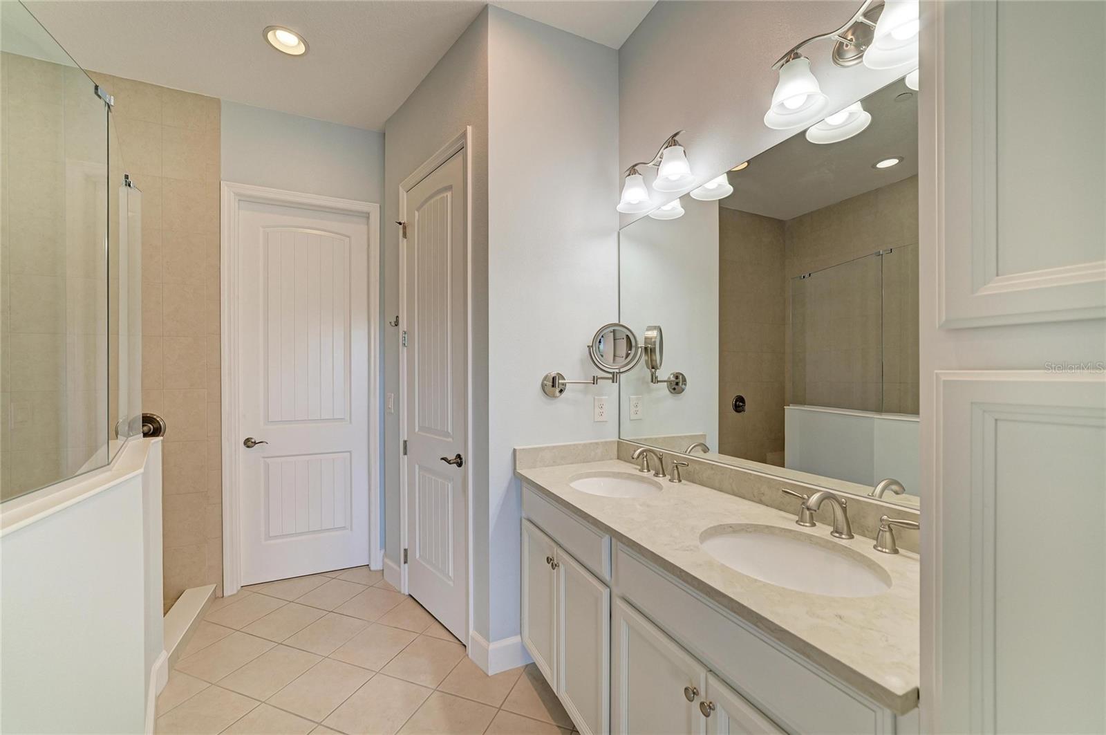 HARBOUR ISLE - MANGROVE WALK - Residential