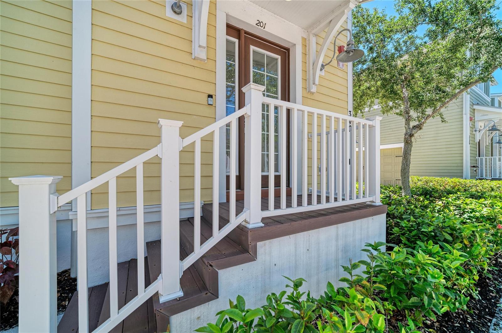 340 SAPPHIRE LAKE DRIVE 201