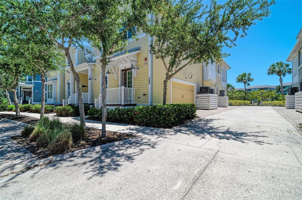 Photo of 340 Sapphire Lake Drive #201, Bradenton, FL 34209 (MLS # A4694153)