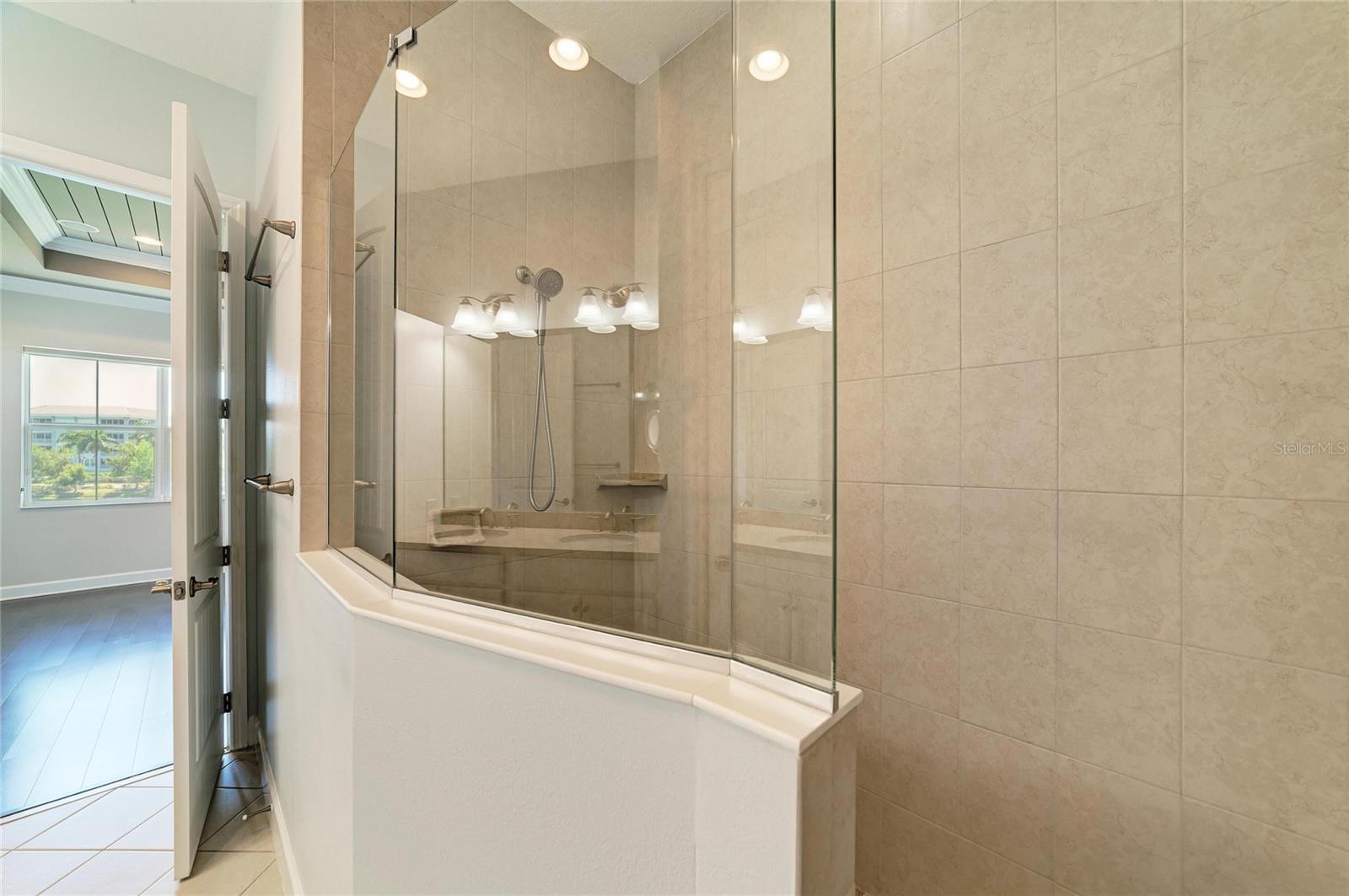 HARBOUR ISLE - MANGROVE WALK - Residential