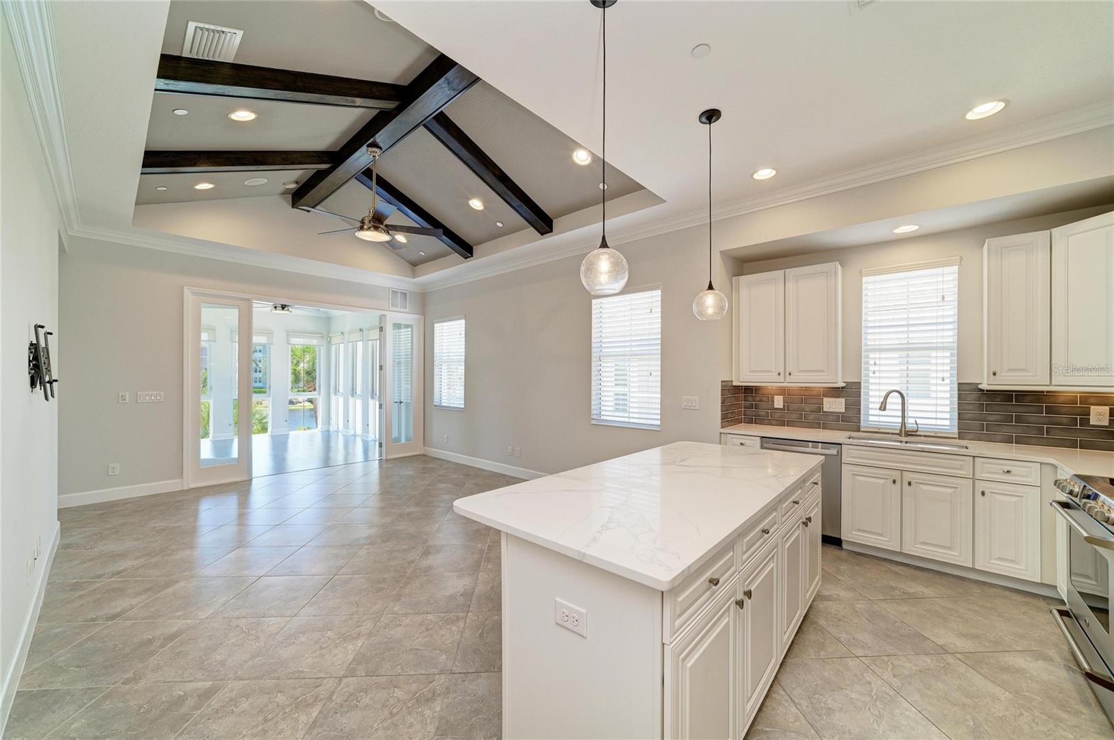 HARBOUR ISLE - MANGROVE WALK - Residential