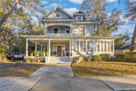 Photo of 824 E University Avenue, Gainesville, FL 32601 (MLS # GC538545)