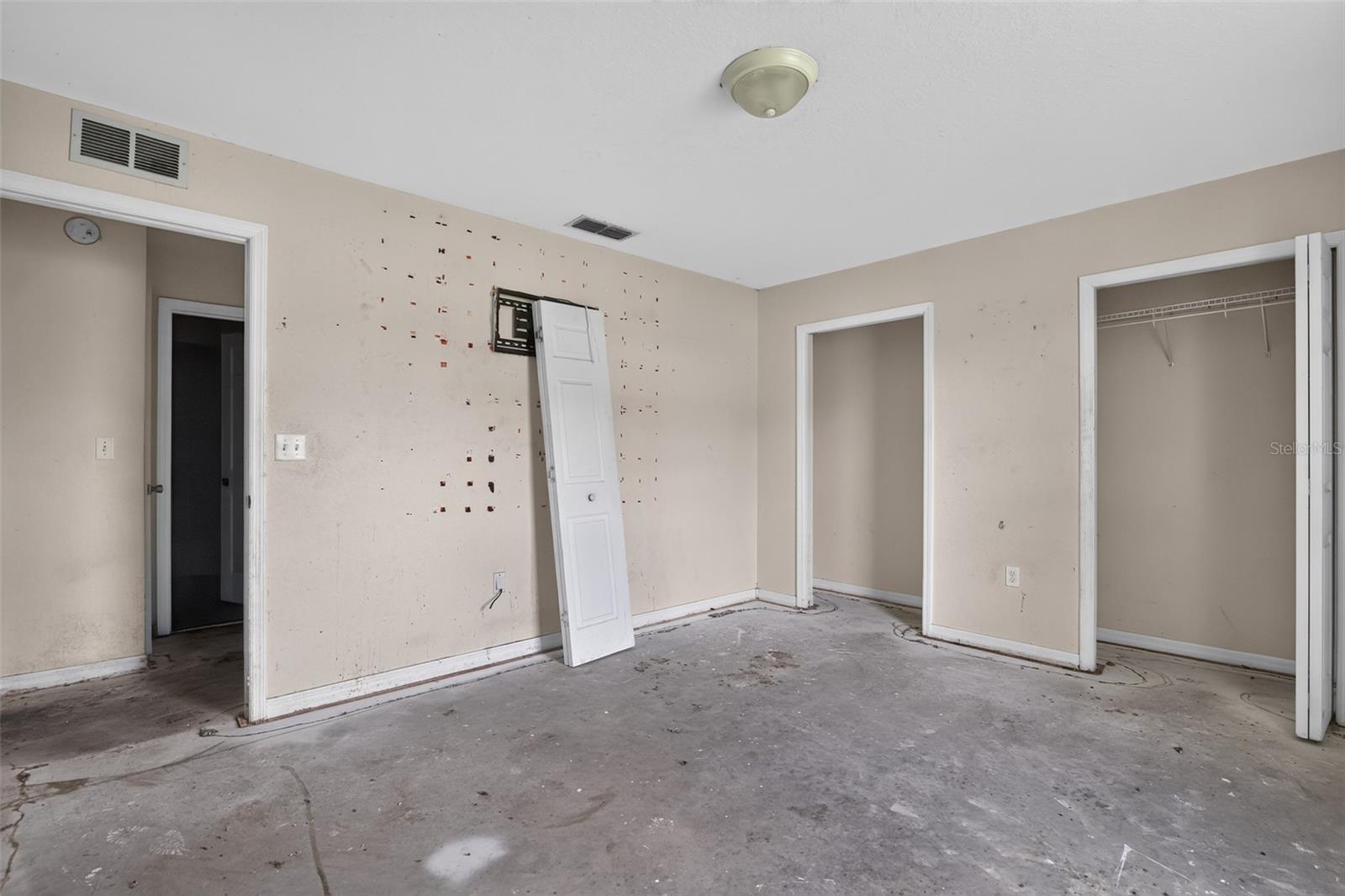28 PECAN RUN WAY