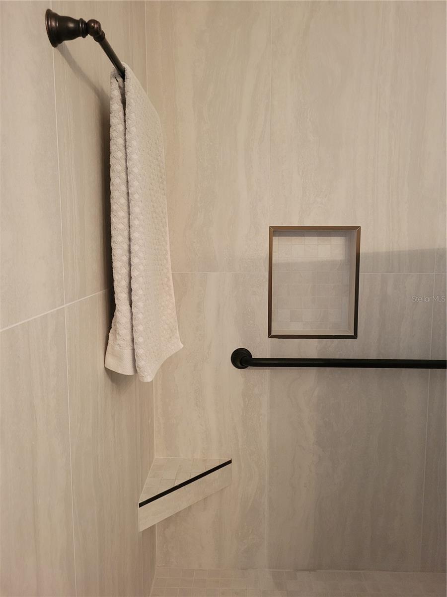 EVANS LAKESIDE HEIGHTS - Residential