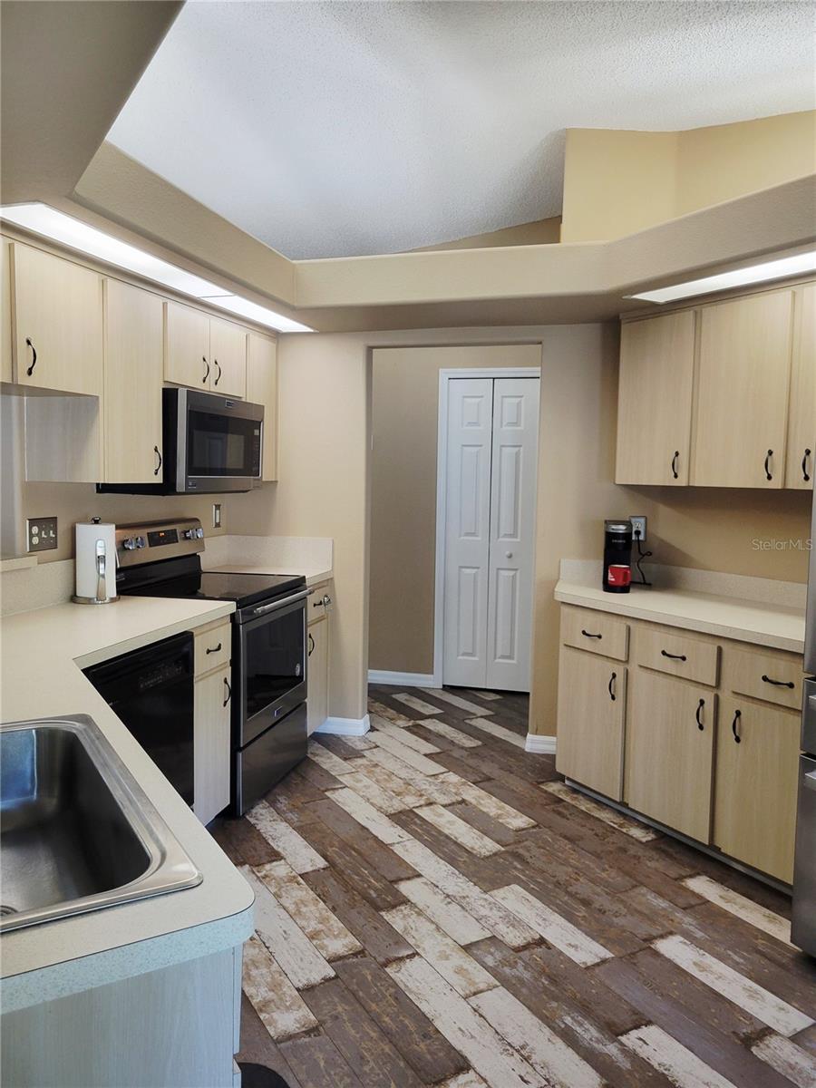 EVANS LAKESIDE HEIGHTS - Residential