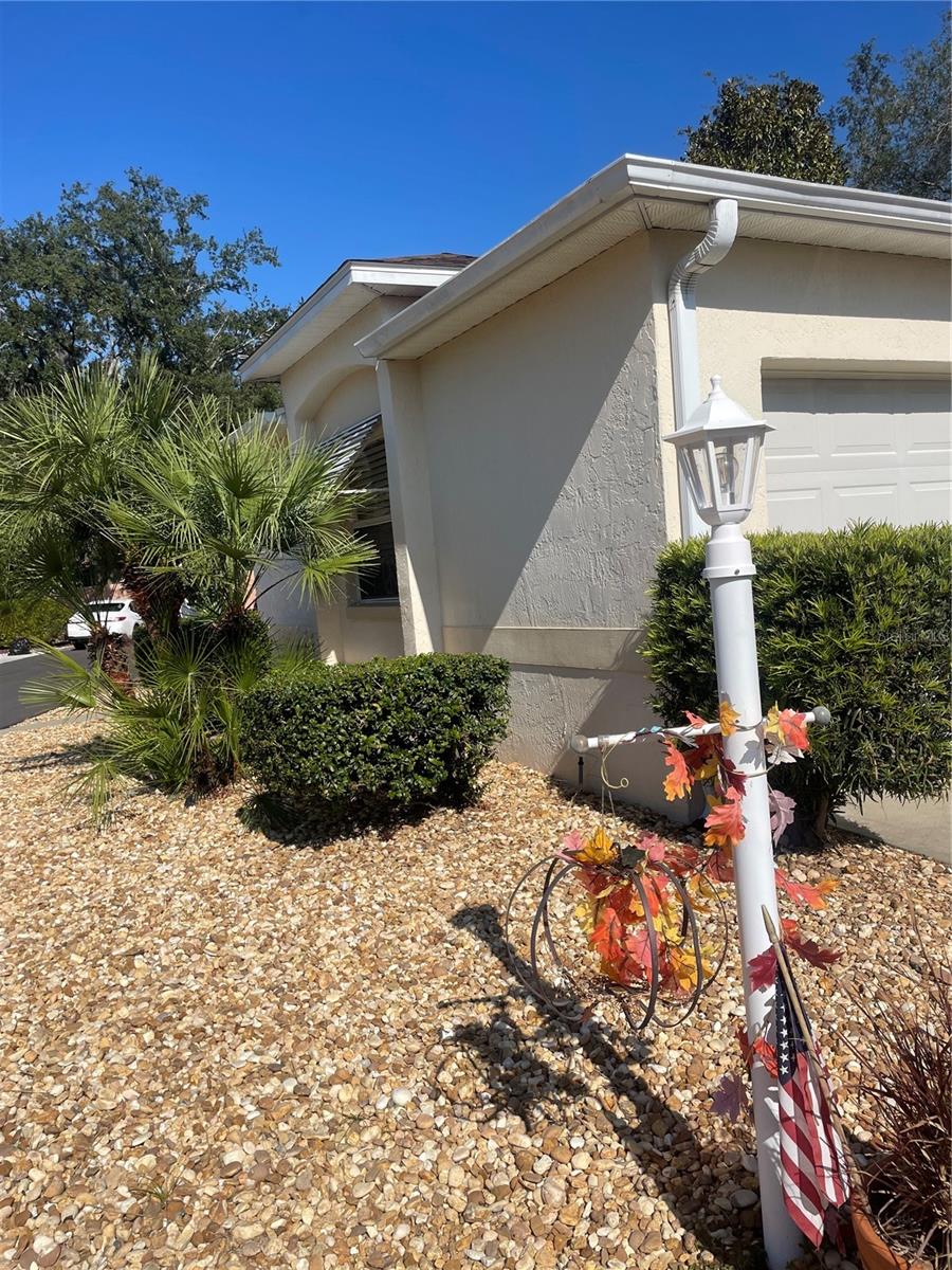 LADY LAKE ORANGE BLOSSOM GARDENS COURTYARD VILLAS - Residential