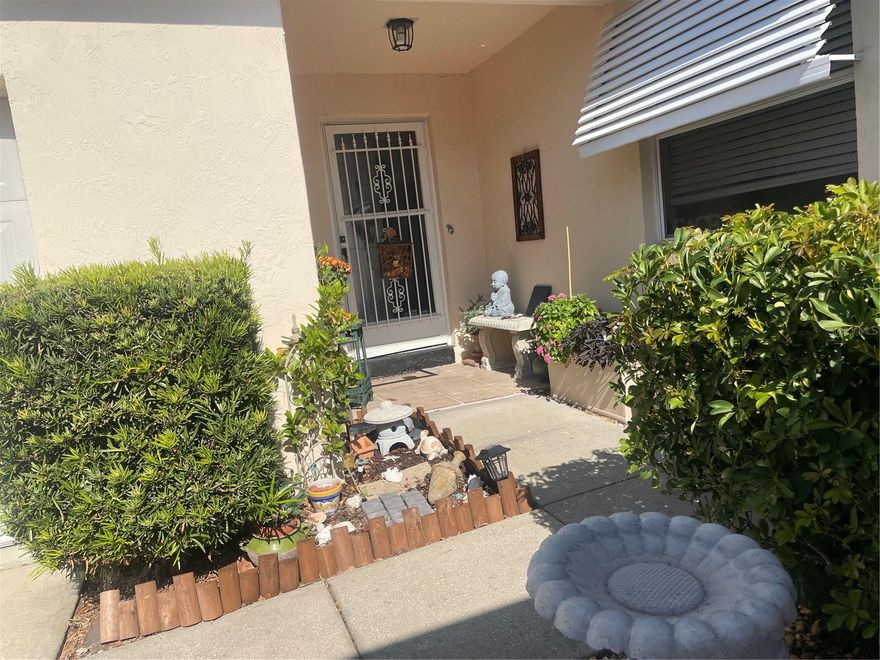 Corner courtyard updated Villa with 2 bedrooms and 2 baths plus Den.  Also  1 1/2 car garage and large  lanai overlooking lush private backyard! Location is within 2 miles of every store, dining and medical facility!!  Including Spanish Springs Town Square with nightly entertainment and also the Genesis Health Spa. The Chula  Vista  Golf course is around the corner from this home.With a driving range, bocce courts, pickleball courts, tennis and pool all within walking distance!  In addition the Fiesta Bowl, a 32 lane bowling alley is a short walk down the street. If a private walled villa is what you’re looking for and yet close to everything - you will find it here!