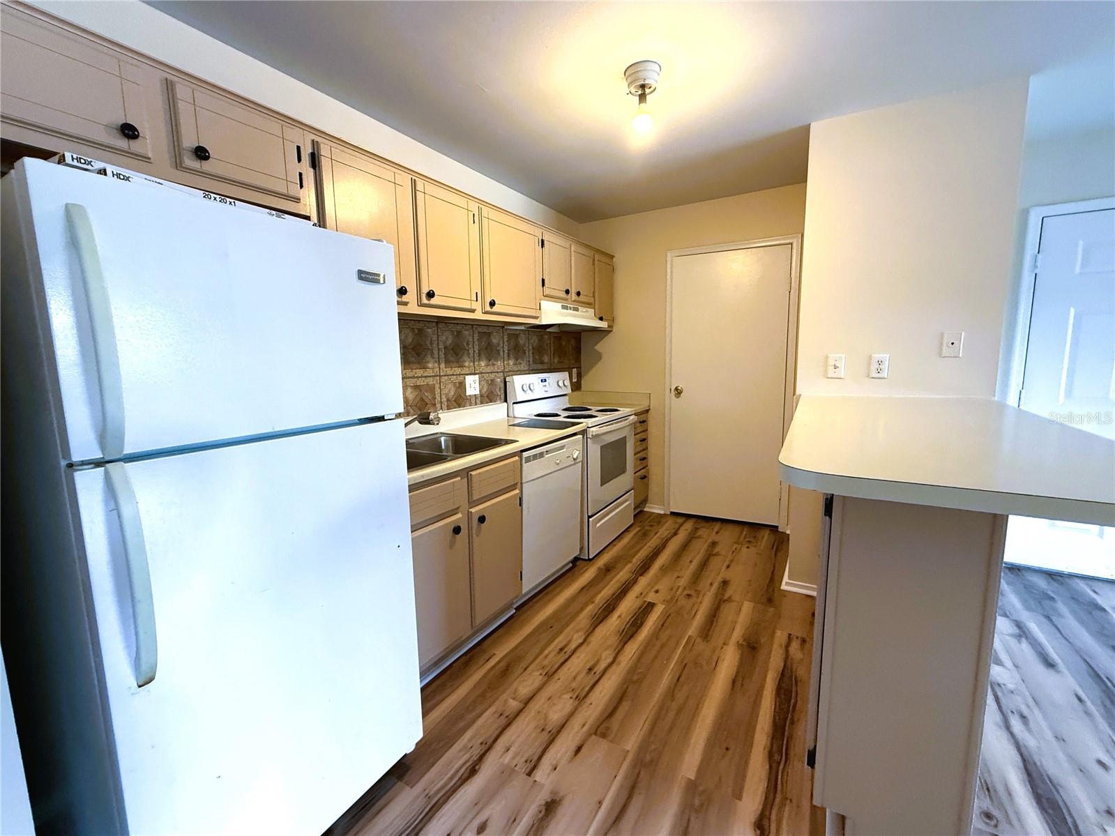 1400 GANDY BOULEVARD N 505