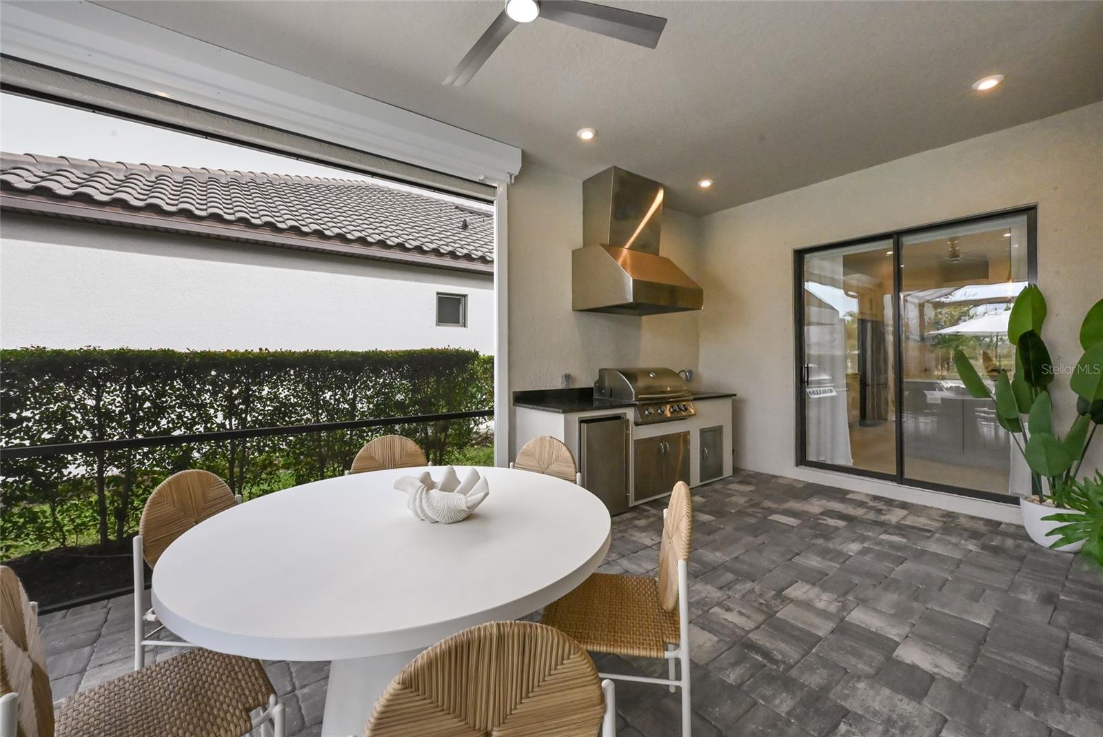 AZARIO ESPLANADE PH II SUBPH C-O - Residential