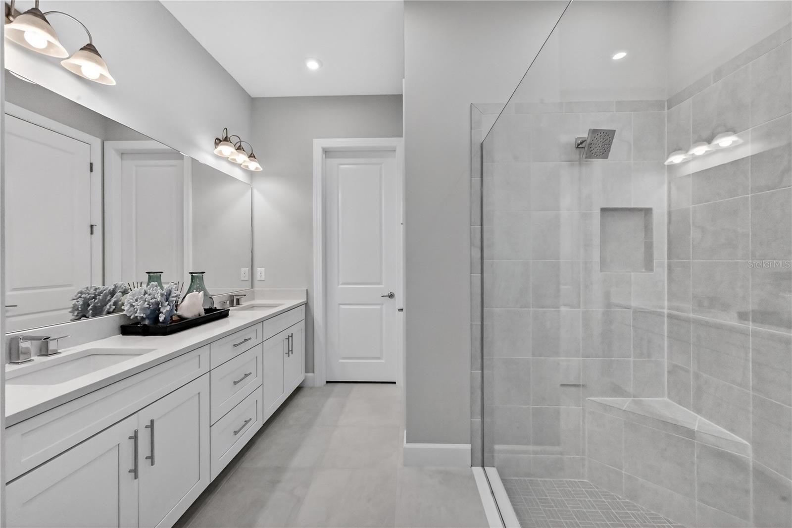 AZARIO ESPLANADE PH II SUBPH C-O - Residential