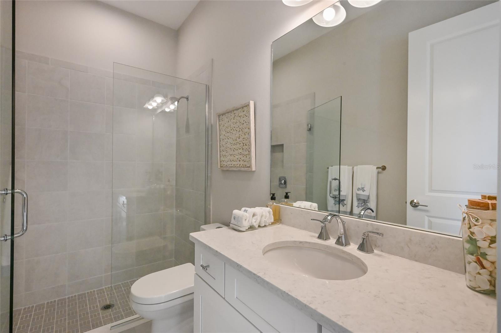 AZARIO ESPLANADE PH II SUBPH C-O - Residential