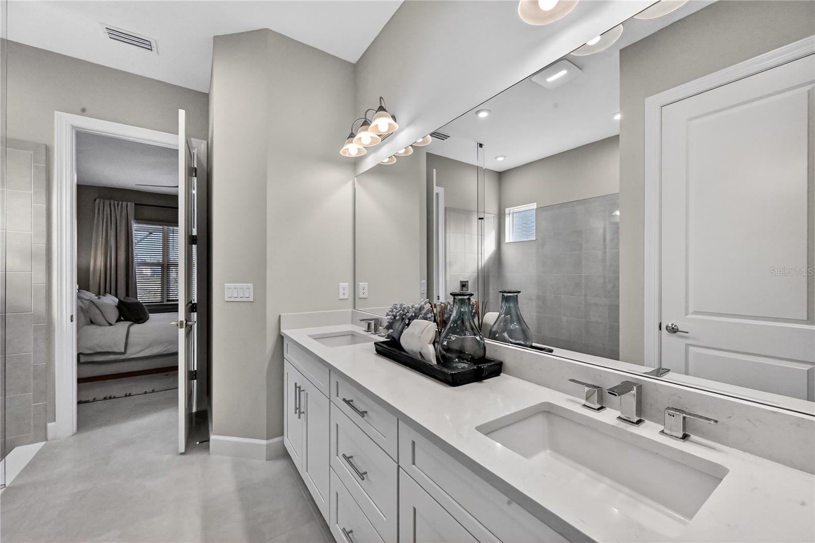 AZARIO ESPLANADE PH II SUBPH C-O - Residential