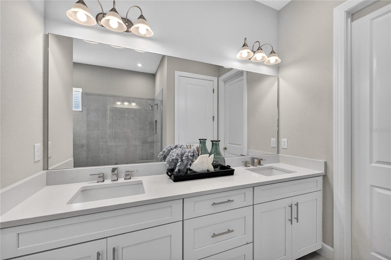 AZARIO ESPLANADE PH II SUBPH C-O - Residential