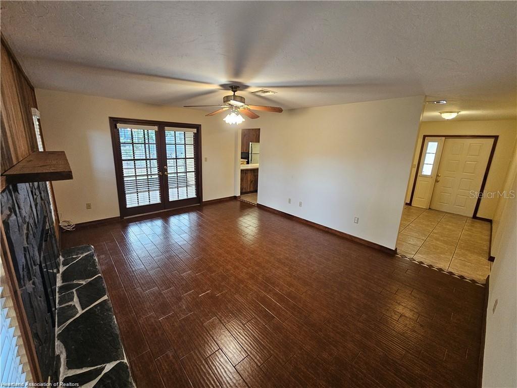 LAKE HAVEN ESTATES SEC 02 - Residential