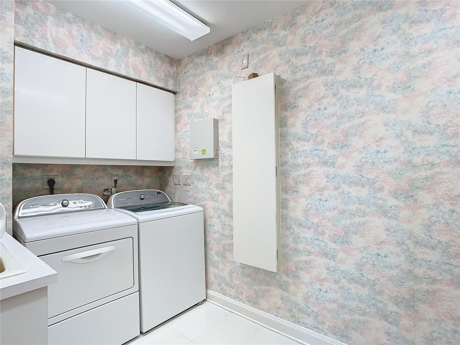 L AMBIANCE AT LONGBOAT KEY CLUB PH 02 - Residential