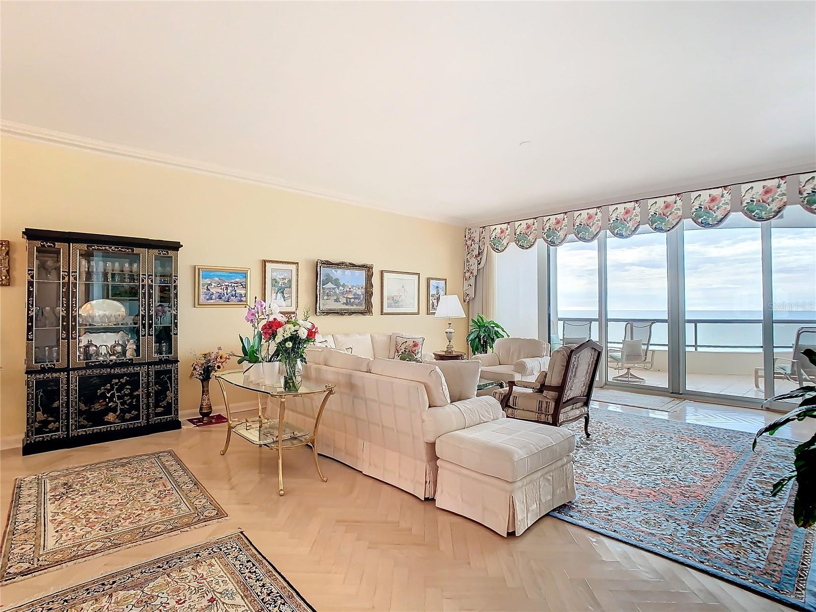 L AMBIANCE AT LONGBOAT KEY CLUB PH 02 - Residential