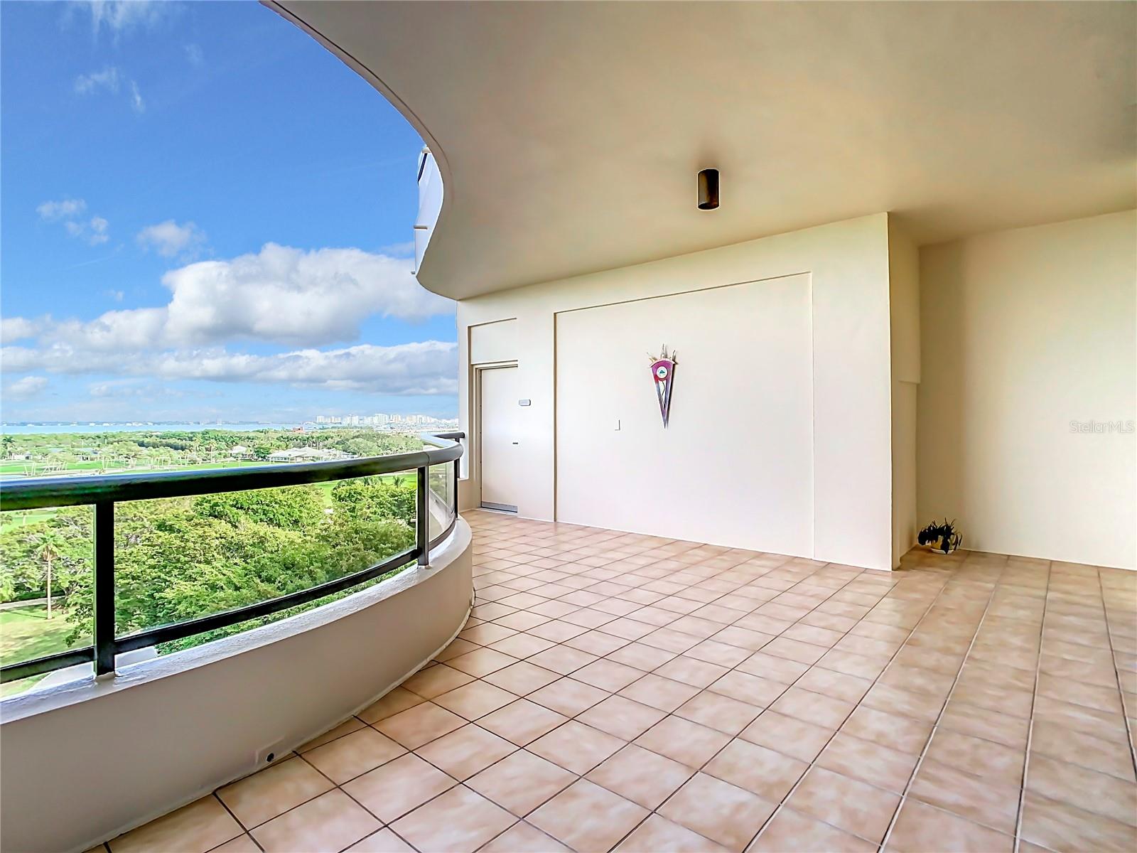 L AMBIANCE AT LONGBOAT KEY CLUB PH 02 - Residential