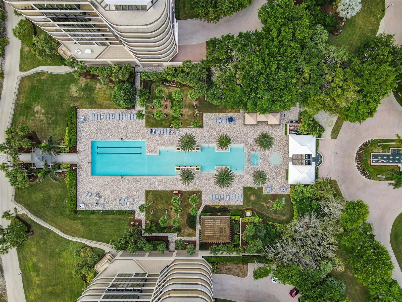 L AMBIANCE AT LONGBOAT KEY CLUB PH 02 - Residential