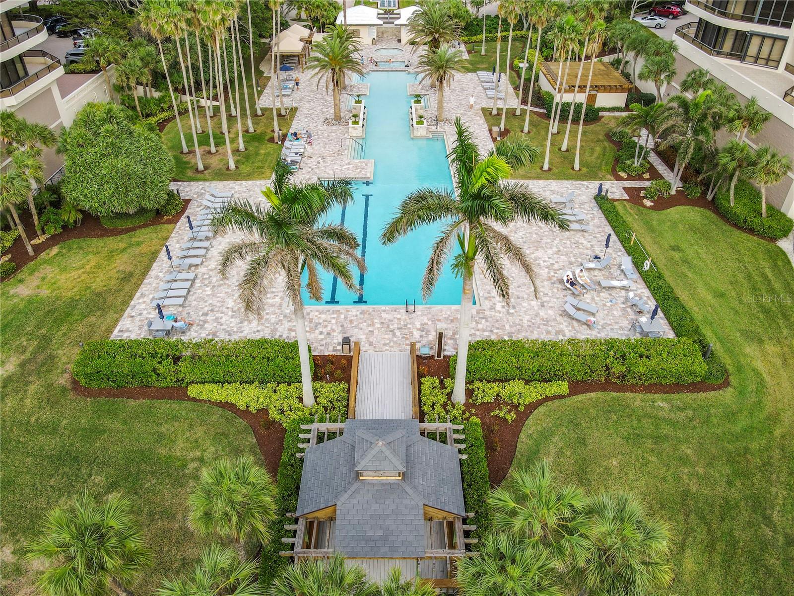 L AMBIANCE AT LONGBOAT KEY CLUB PH 02 - Residential