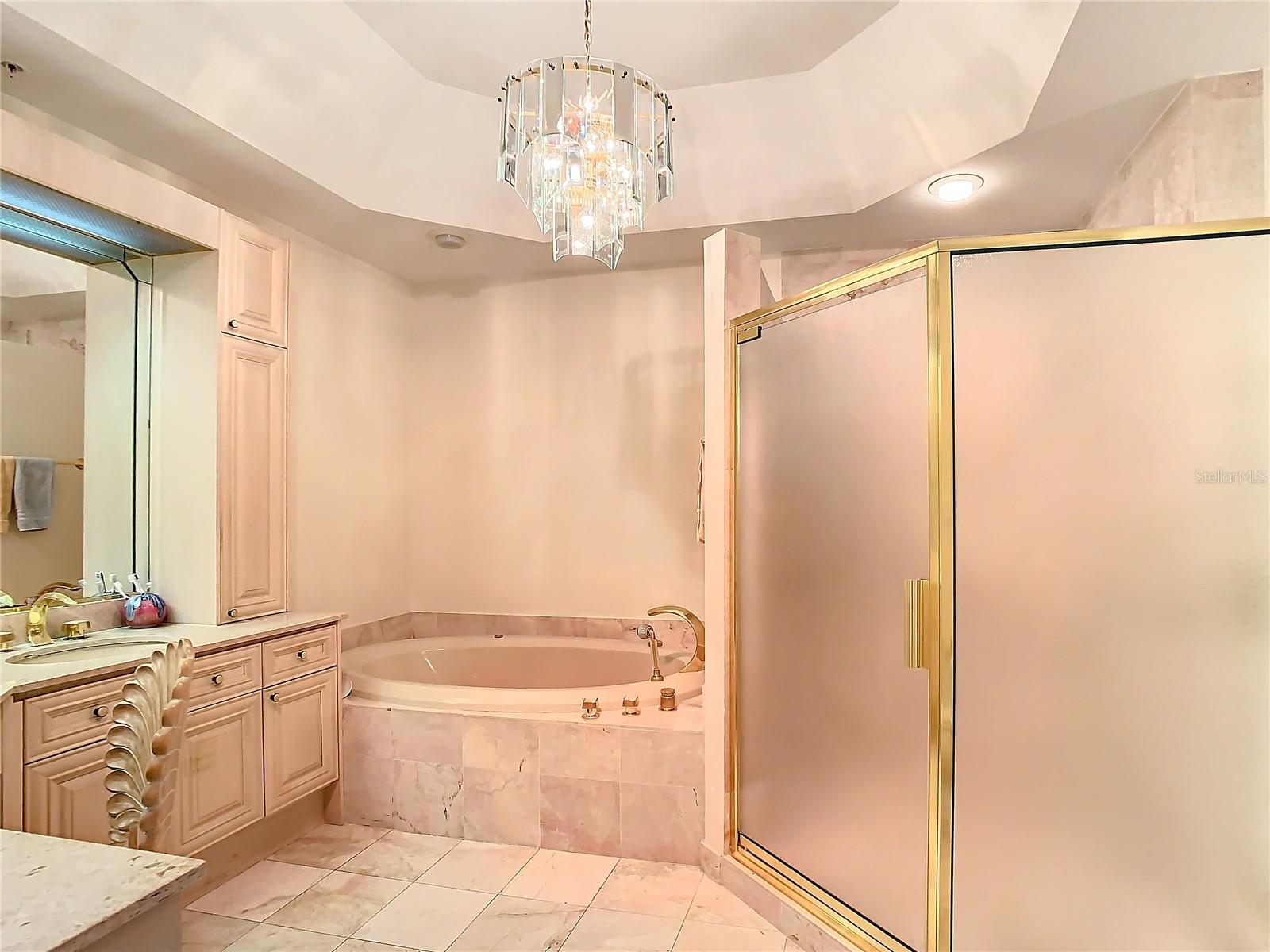 L AMBIANCE AT LONGBOAT KEY CLUB PH 02 - Residential