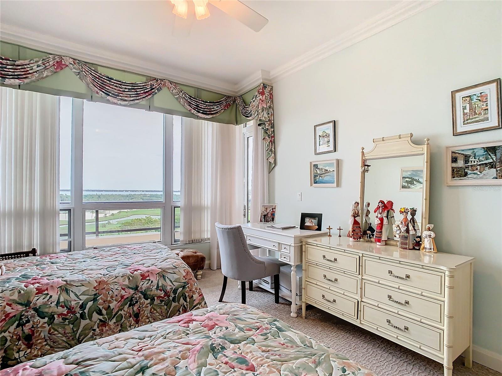 L AMBIANCE AT LONGBOAT KEY CLUB PH 02 - Residential