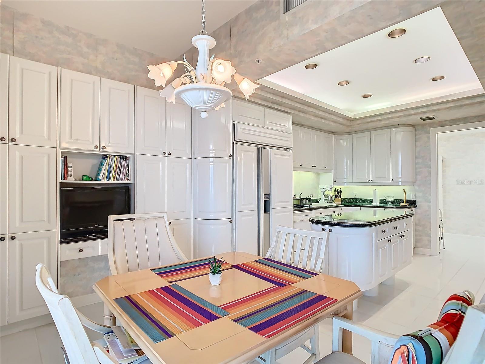 L AMBIANCE AT LONGBOAT KEY CLUB PH 02 - Residential