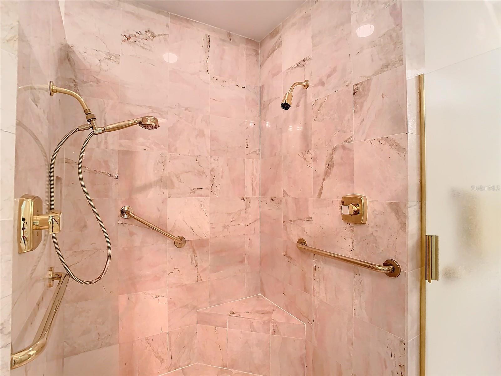 L AMBIANCE AT LONGBOAT KEY CLUB PH 02 - Residential