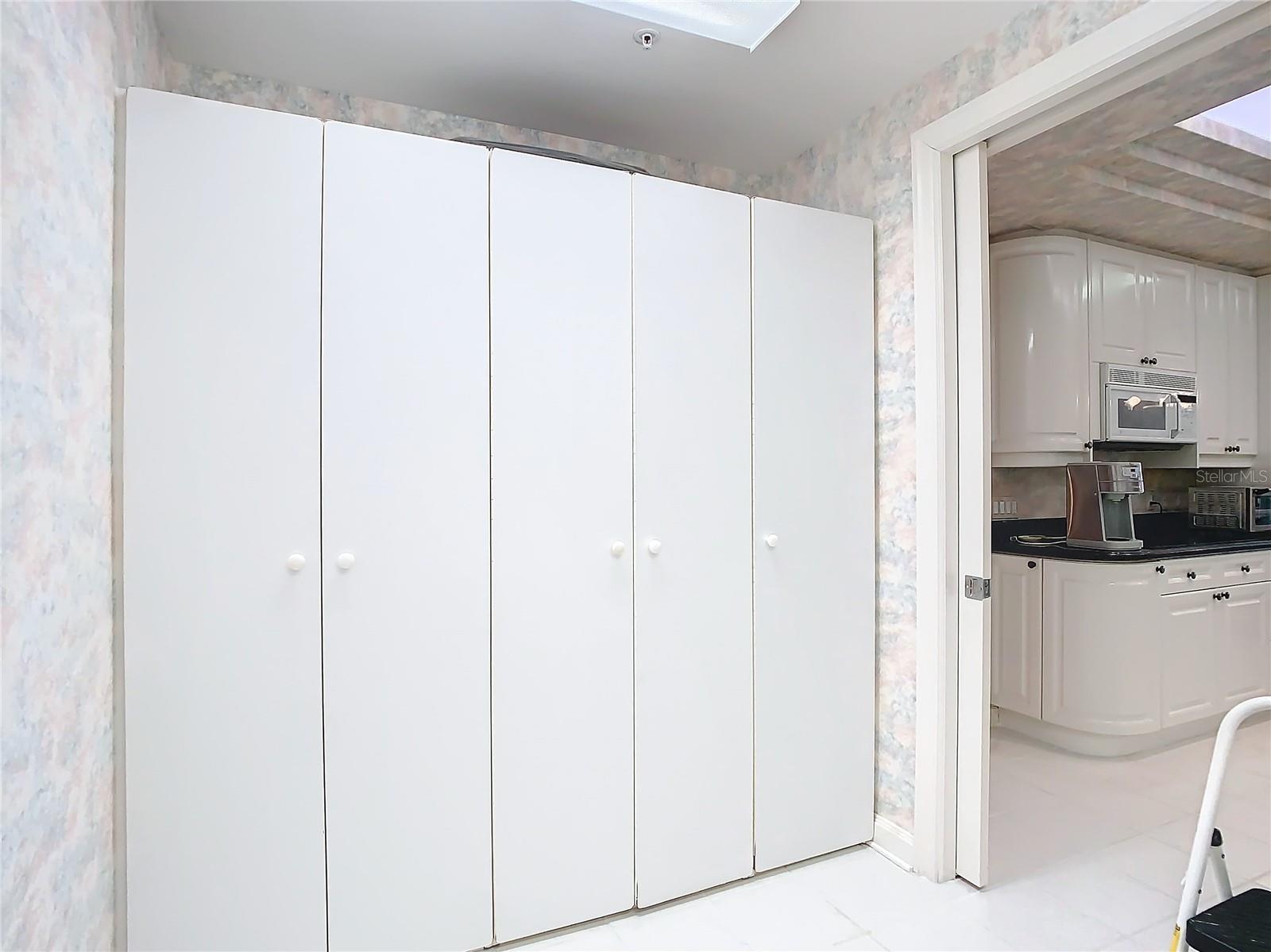 L AMBIANCE AT LONGBOAT KEY CLUB PH 02 - Residential