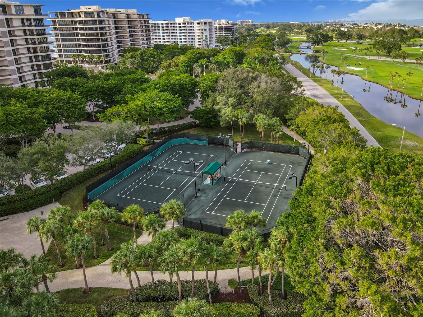 L AMBIANCE AT LONGBOAT KEY CLUB PH 02 - Residential