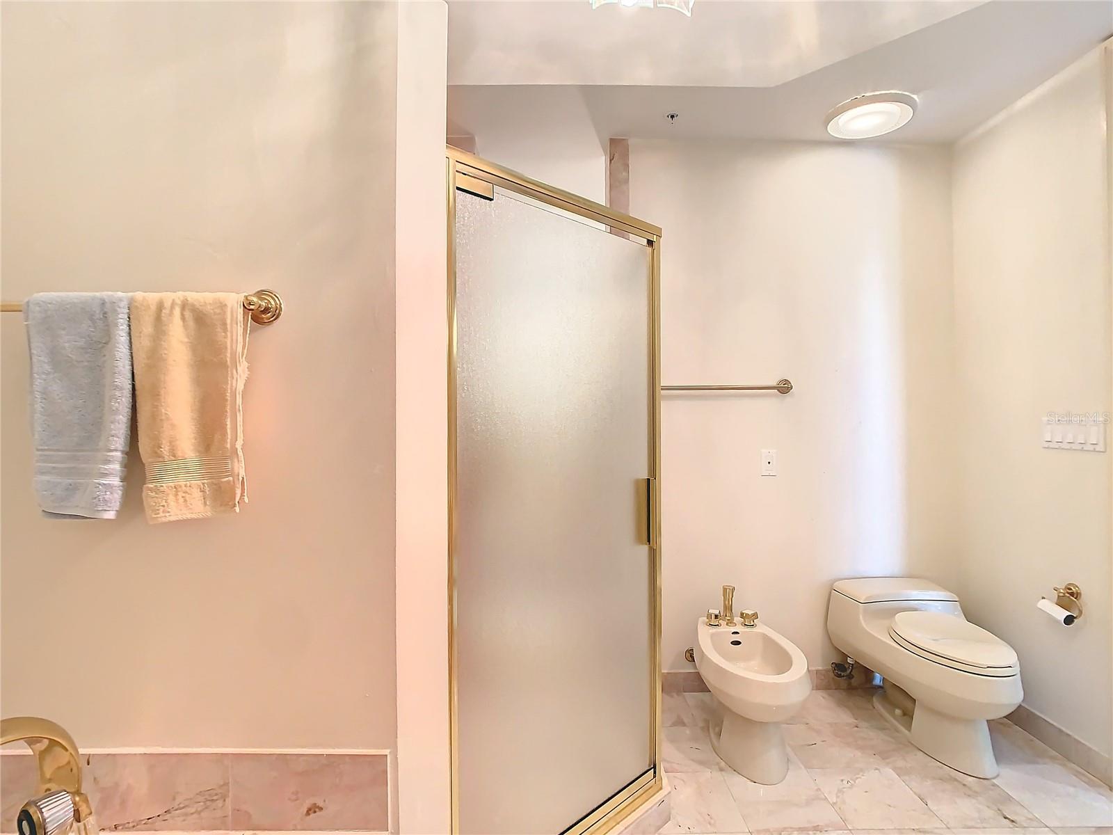 L AMBIANCE AT LONGBOAT KEY CLUB PH 02 - Residential