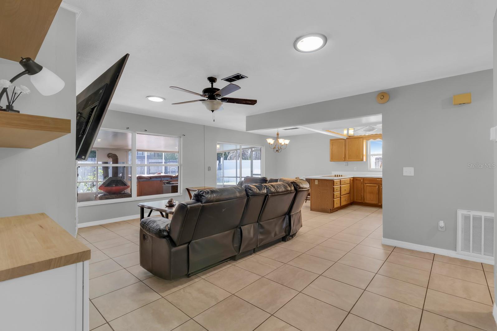 SKY LAKE SOUTH - Residential