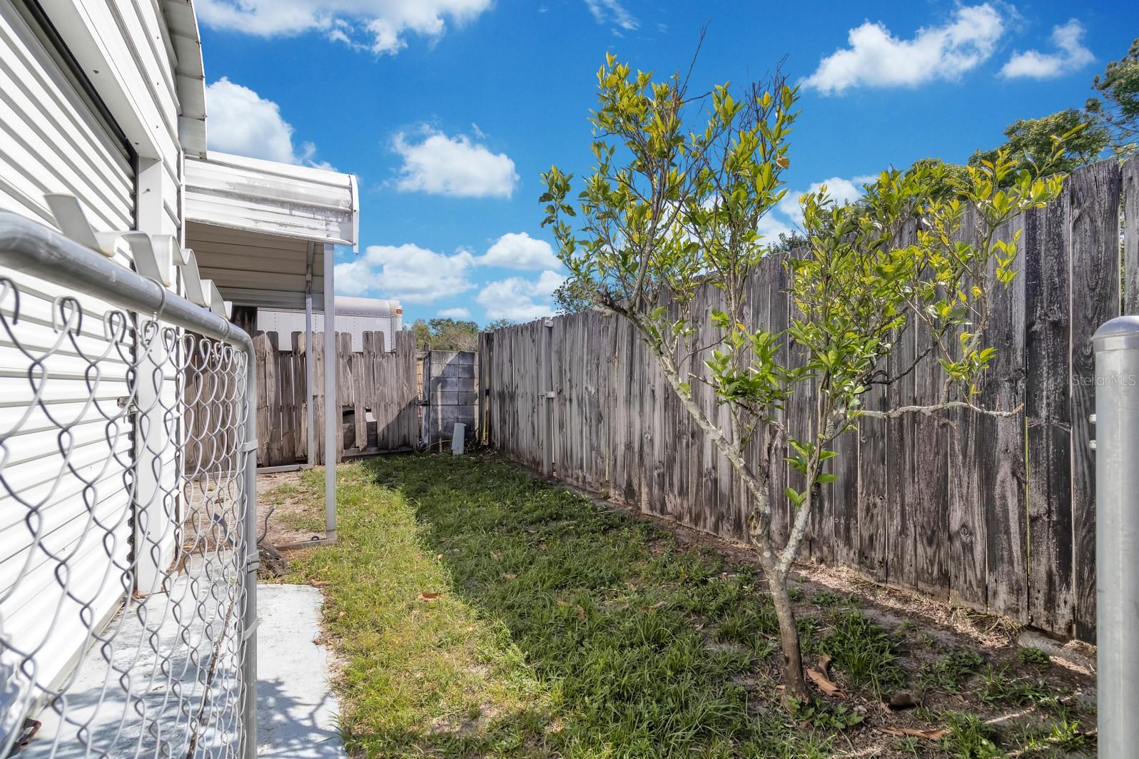 SKY LAKE SOUTH - Residential