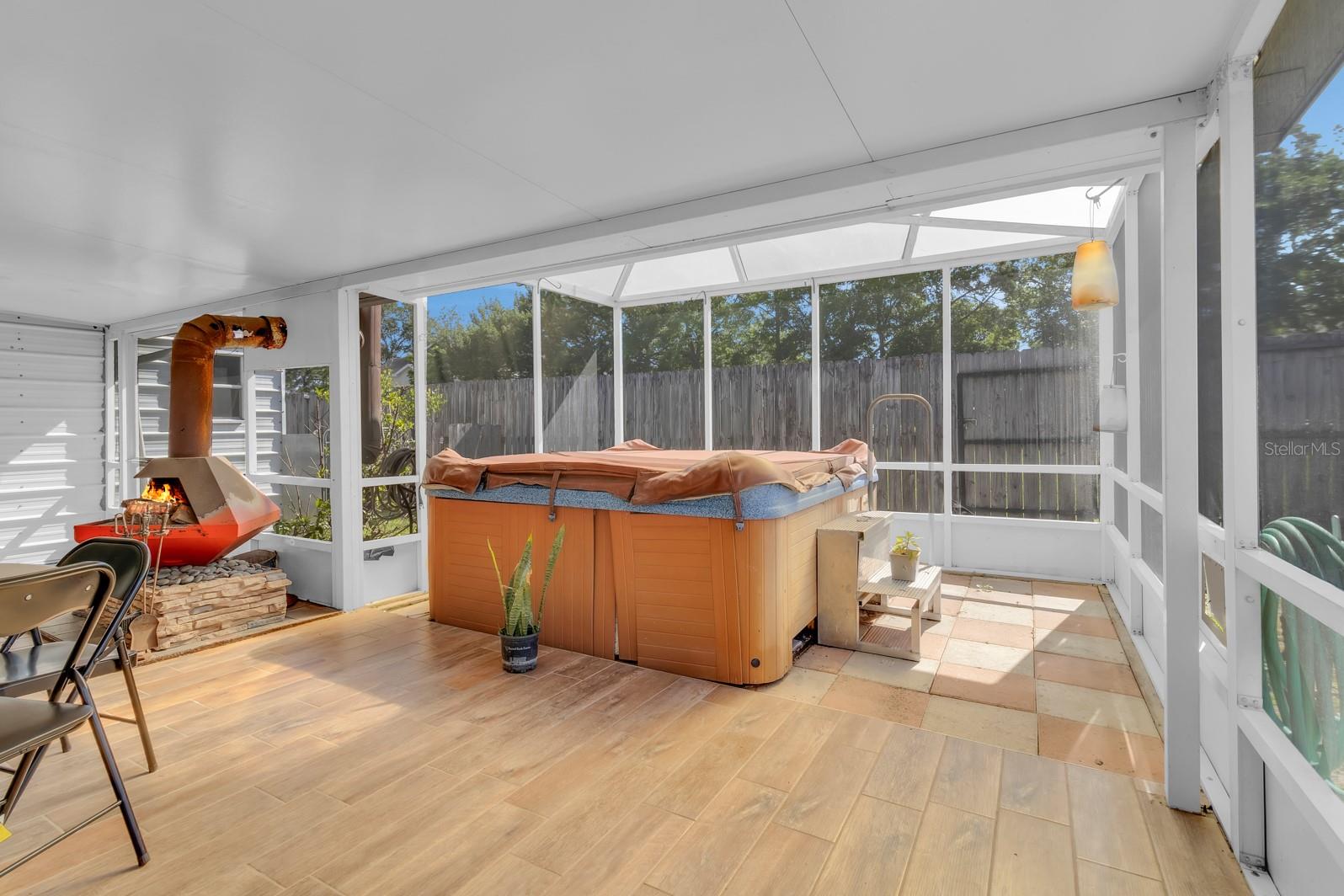 SKY LAKE SOUTH - Residential