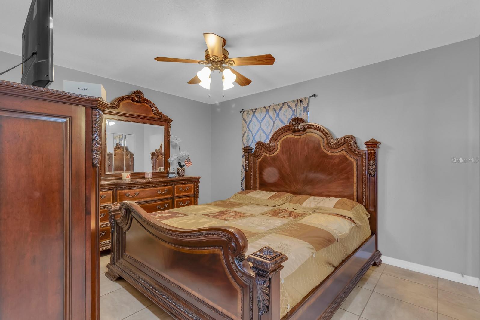 SKY LAKE SOUTH - Residential