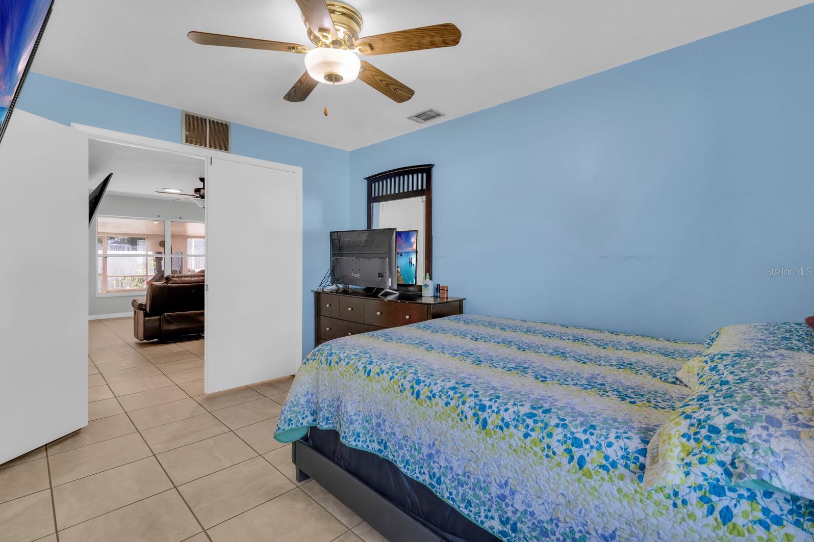 SKY LAKE SOUTH - Residential