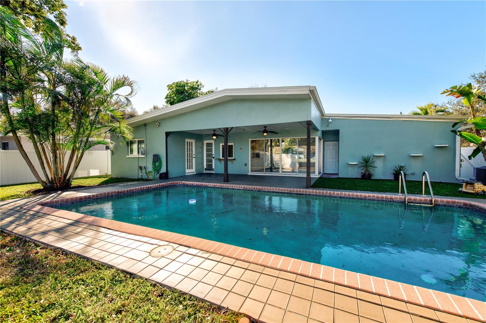 EASTWOOD TERRACE 1ST ADD - Residential