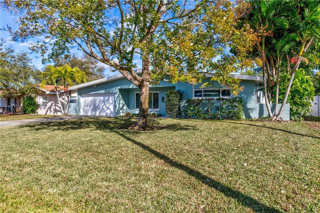 Photo of 149 Pinewood Avenue, Clearwater, FL 33765 (MLS # TB8461476)