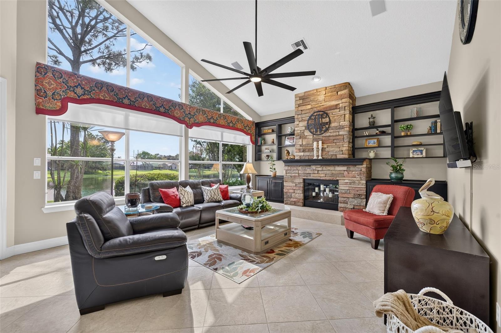 1841 CARILLON PARK DRIVE