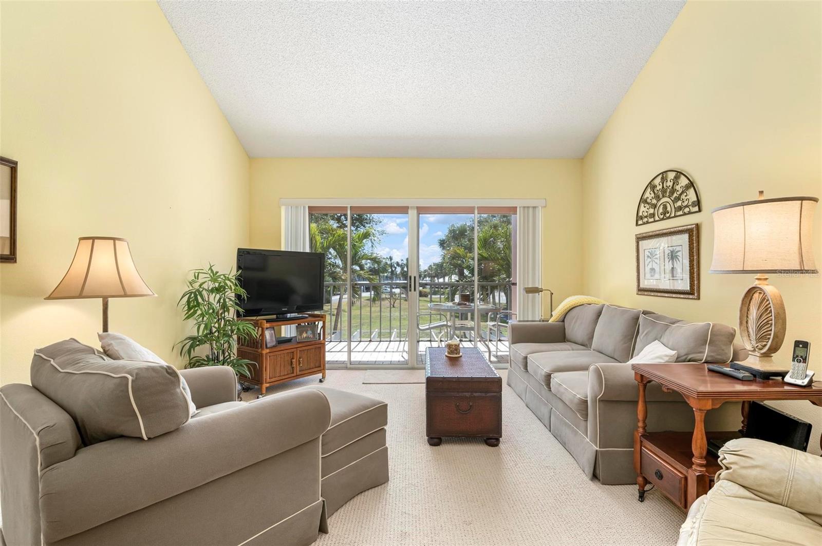 458 CERROMAR ROAD 483