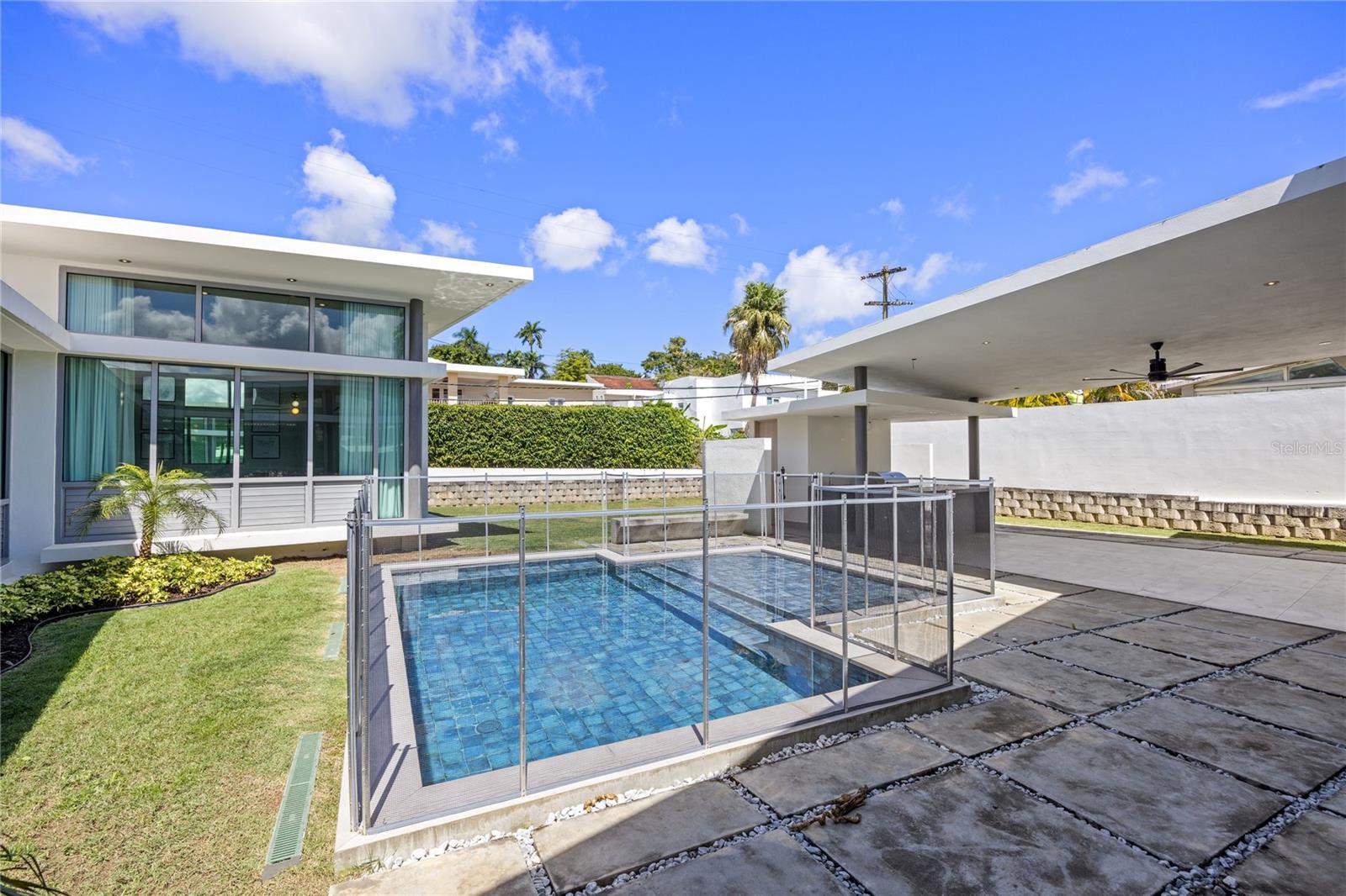 GARDEN HILLS NORTE - Residential