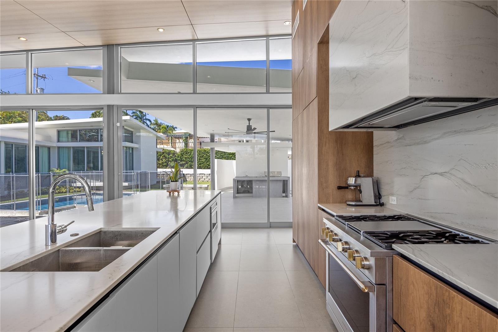 GARDEN HILLS NORTE - Residential