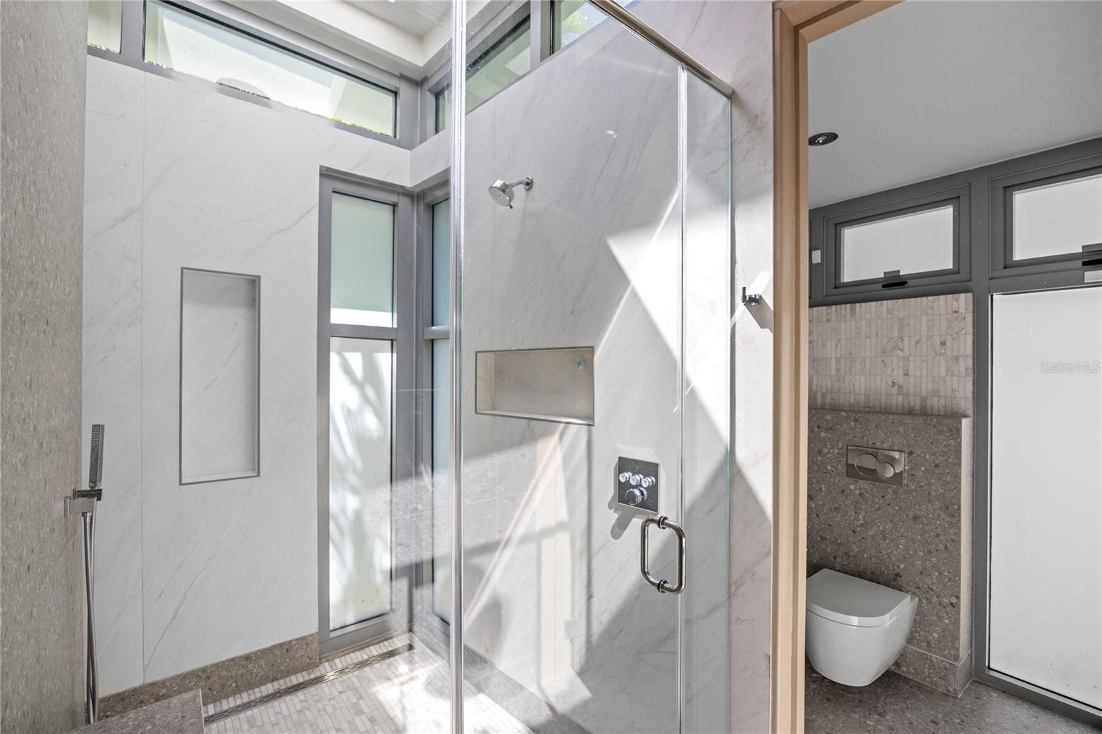 GARDEN HILLS NORTE - Residential