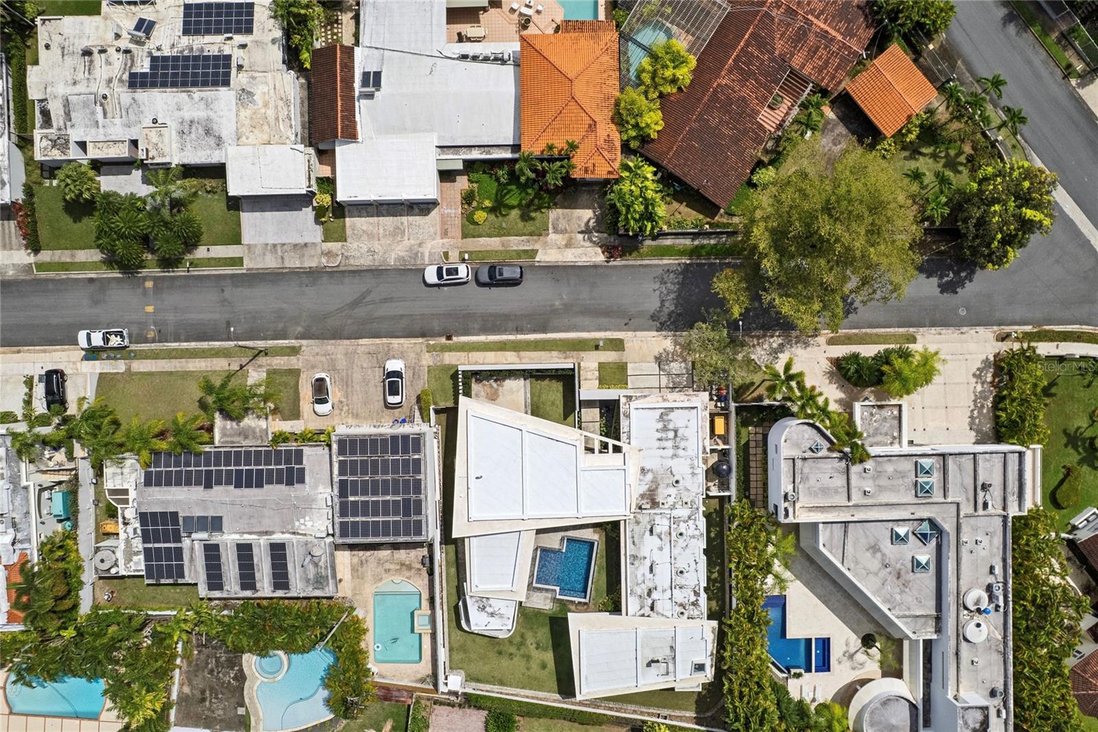 GARDEN HILLS NORTE - Residential