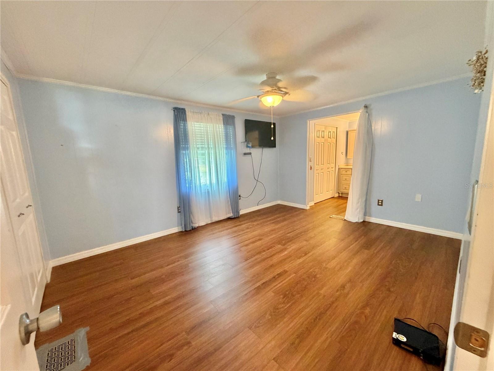 HAWTHORNE AT LEESBURG A COOP - Residential