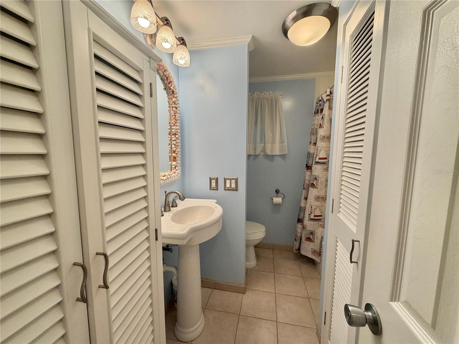 HAWTHORNE AT LEESBURG A COOP - Residential