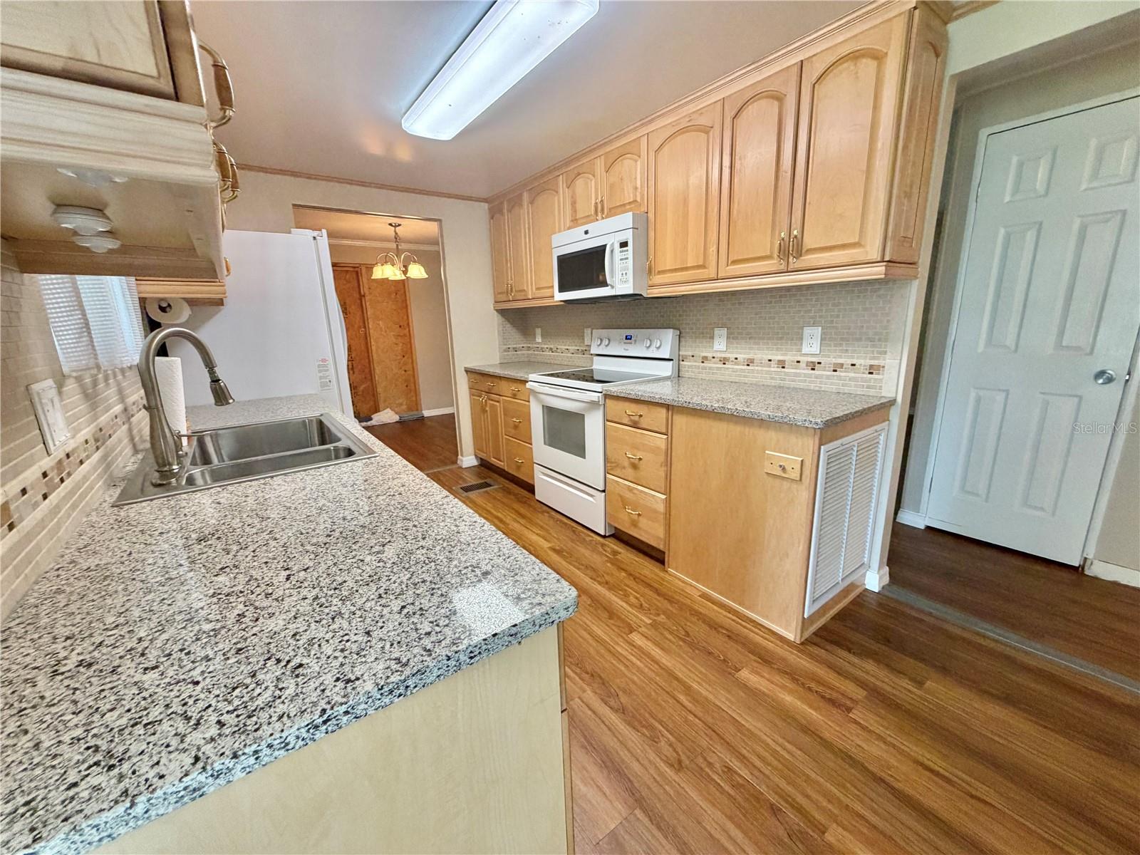 HAWTHORNE AT LEESBURG A COOP - Residential