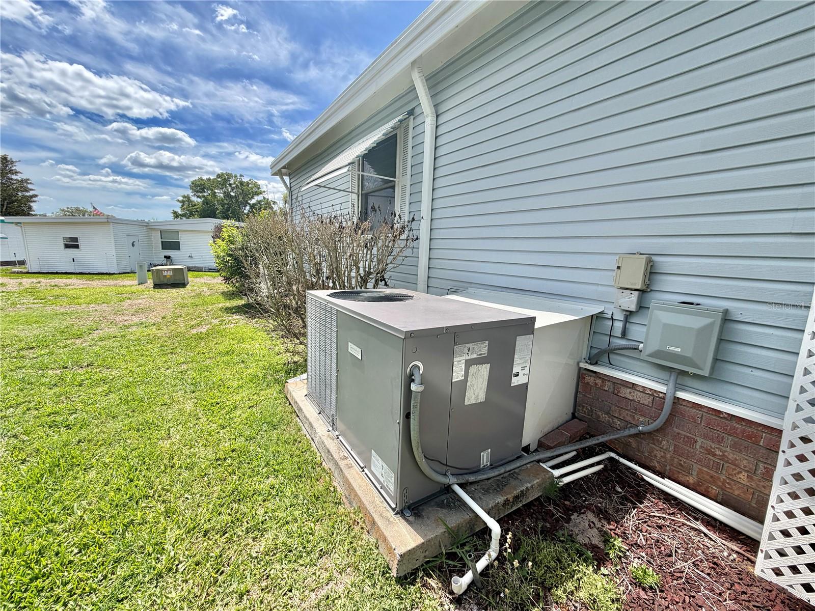 HAWTHORNE AT LEESBURG A COOP - Residential