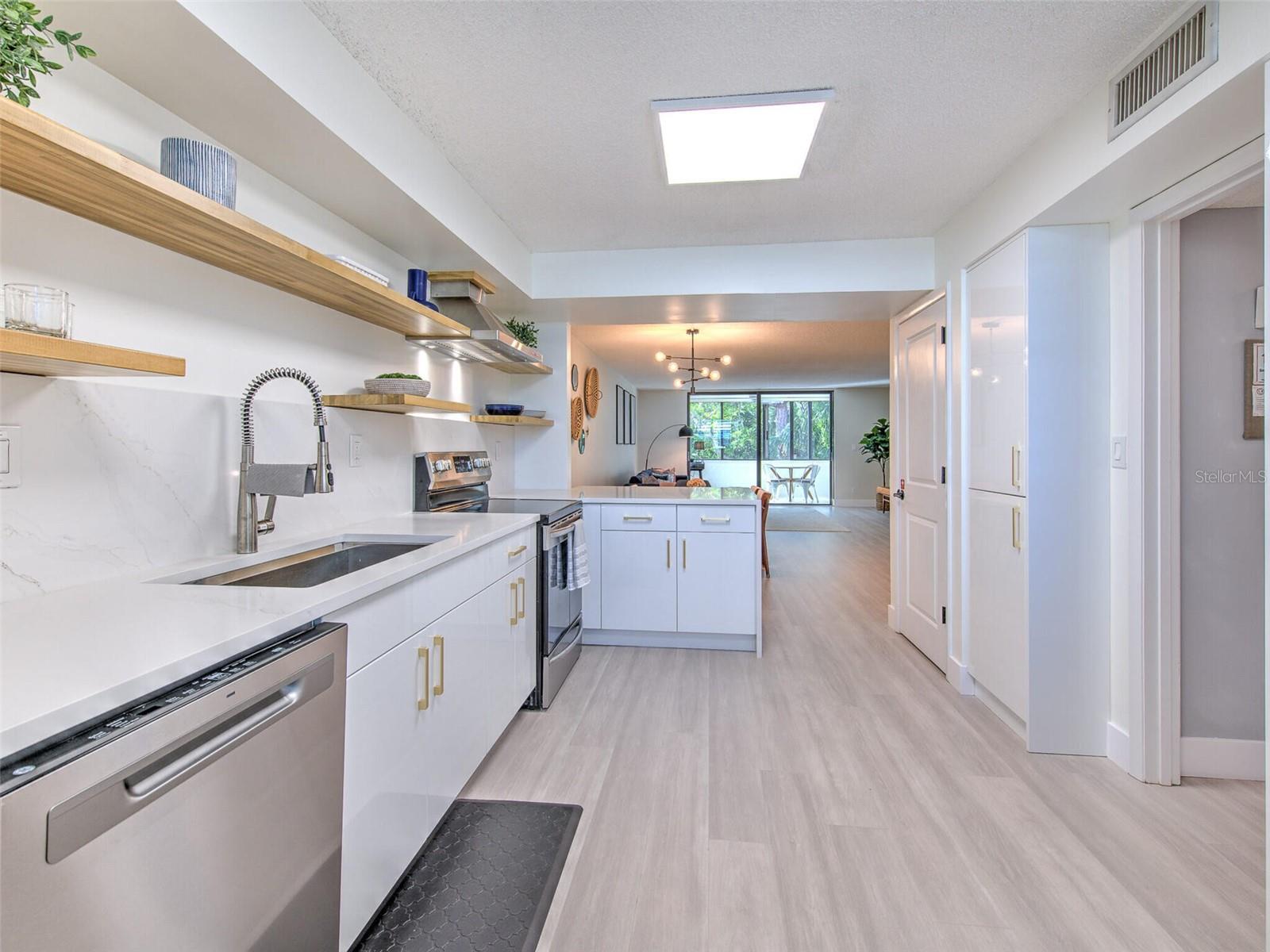 BAYPORT BCH & TEN PH E - Residential Lease