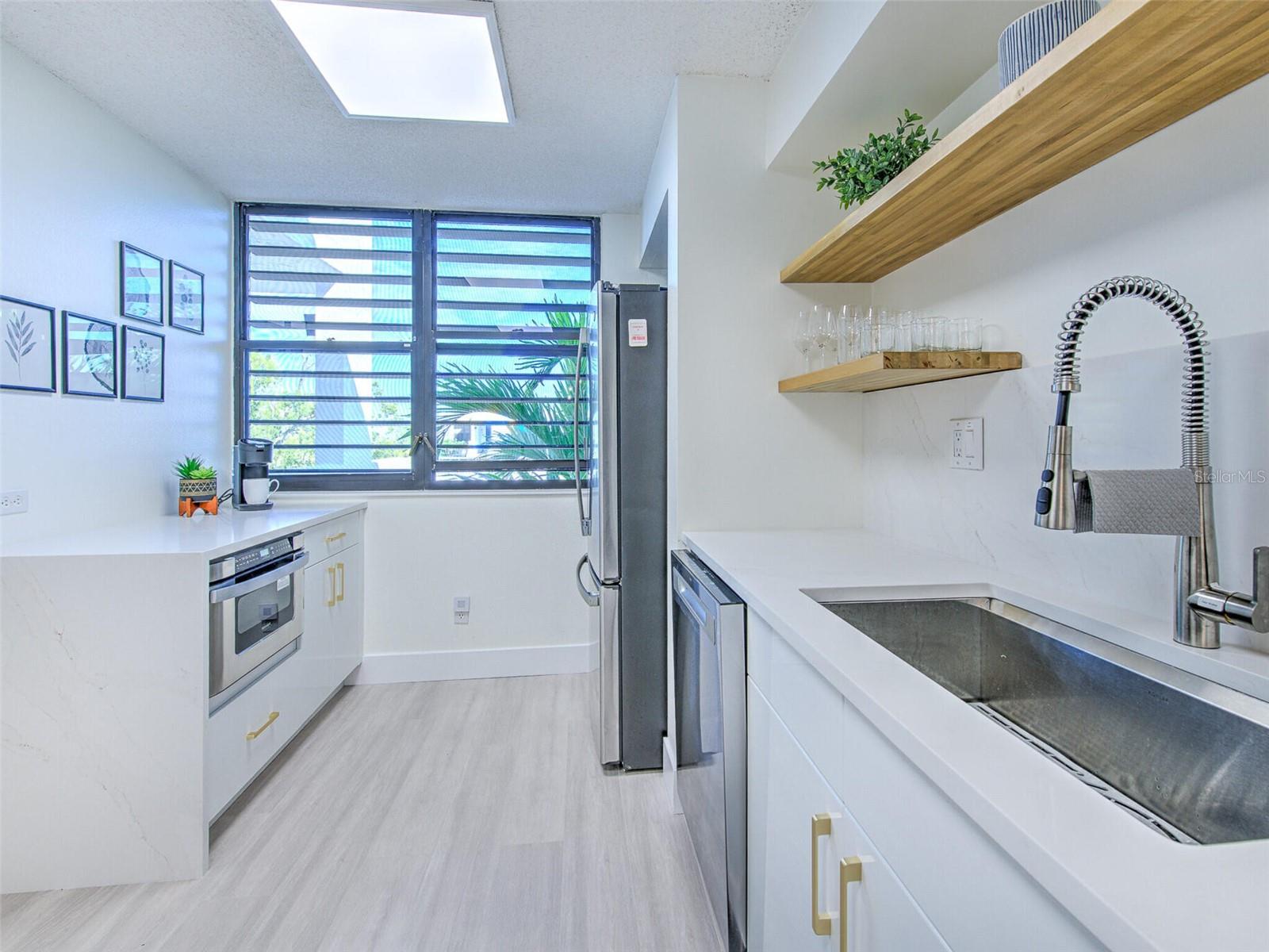 BAYPORT BCH & TEN PH E - Residential Lease